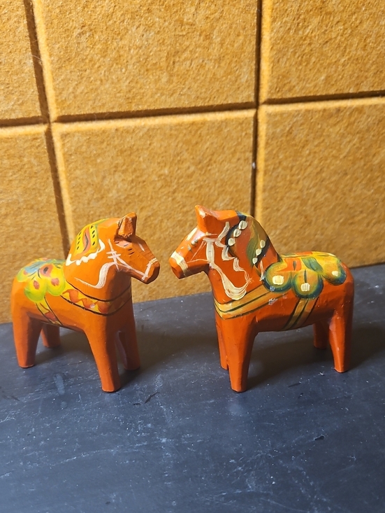 olsson Other - 2 Vintage Olsson Horses